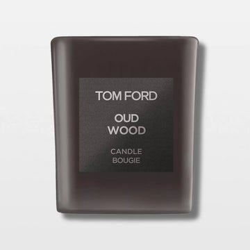 נר ריחני Oud Wood Tom Ford – צילום חזית
